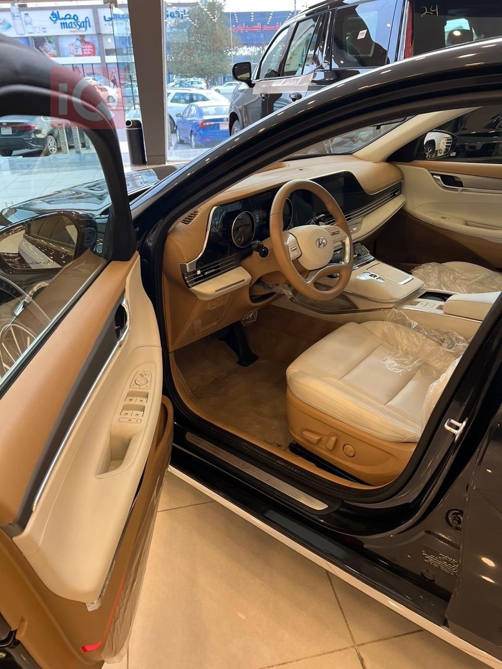 هيونداي أزيرا